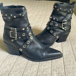 ZARA Pointy Toe Moto Boots